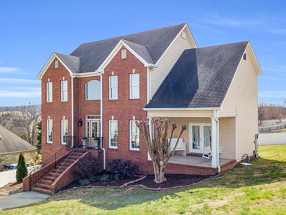 4th image of 278 Bartlett Cir NE