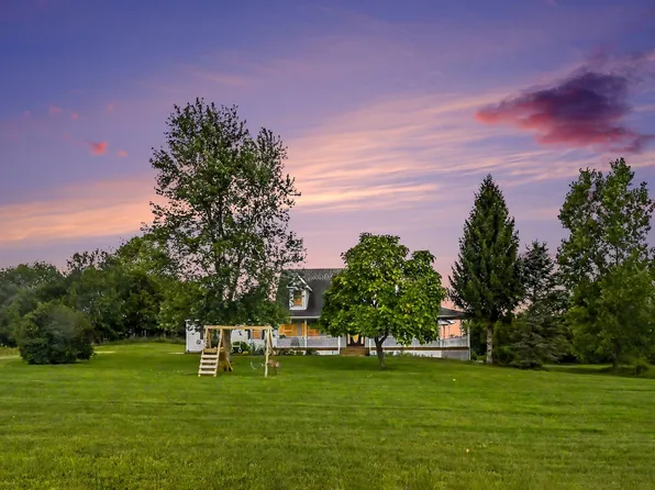 5045 Brown Rd, Vermontville, MI 49096