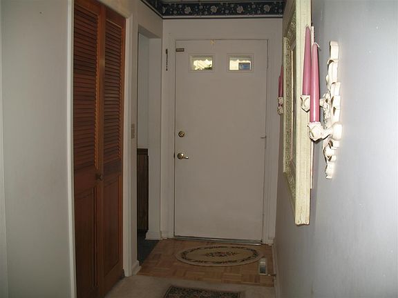 2nd image of 23 Stayman Ct