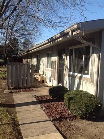 1st image of 2757 Mull Ave