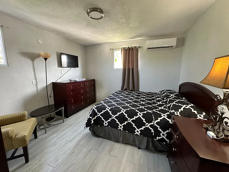 4 365 Calle Rafael Cepeda — Photo 8