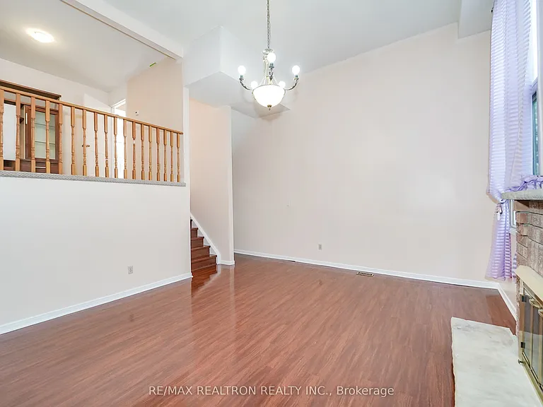 25 Cardwell Ave #24 — Photo 11