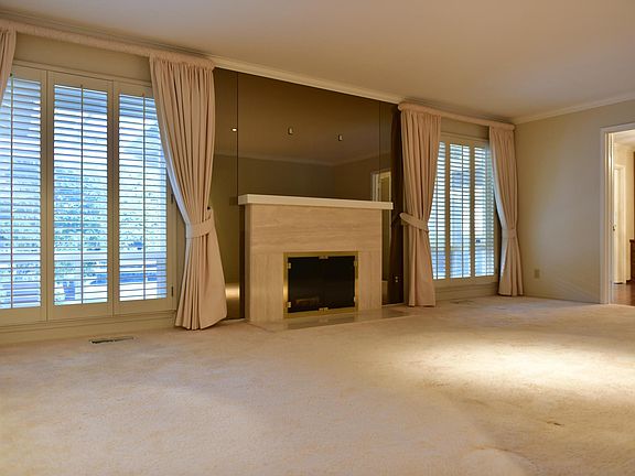 4th image of 757 Christine Dr