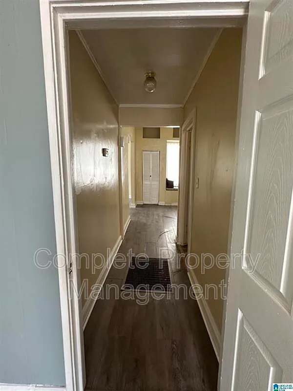 3 bed, 1.5 bath, 1308 sqft, $1,300 — Photo 4