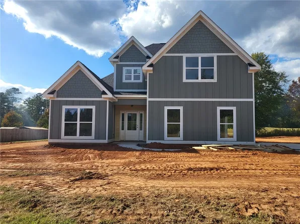 717 Riverside Ests, Lanett, AL 36863