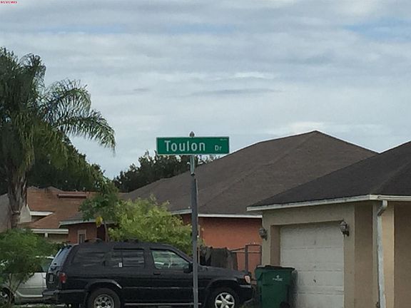 5th image of 702 Toulon Dr