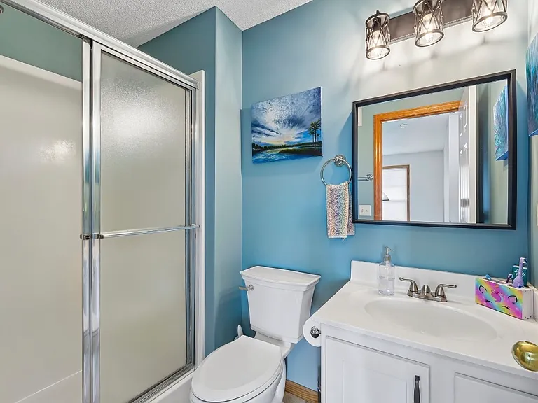 20651 Hampshire Way — Photo 8