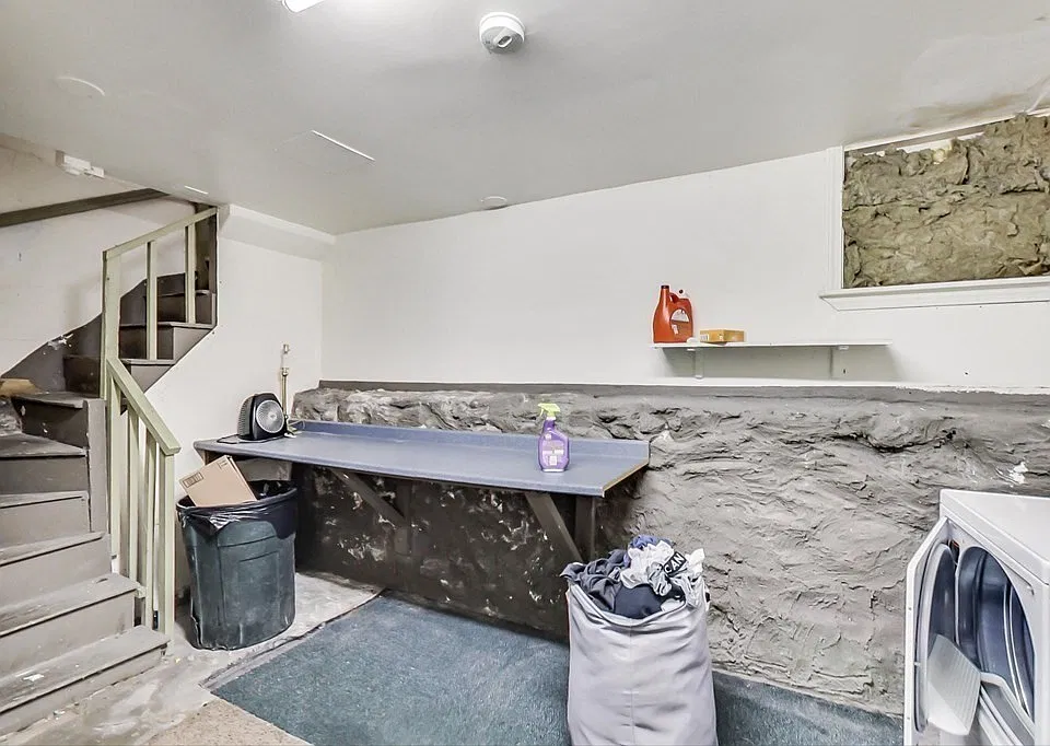 47 Hillside St #2