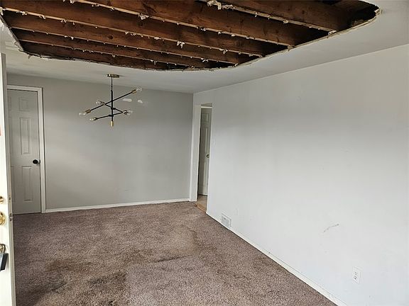 5th image of 969 Kirsopp Ave