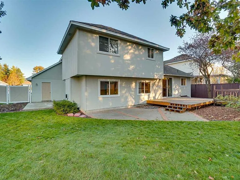 2104 S Century Ct — Photo 30