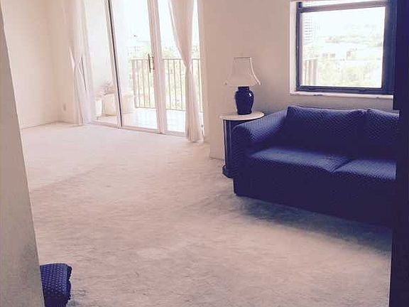 5th image of 18151 NE 31st Ct APT 1209