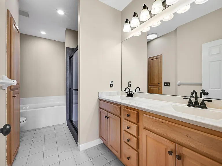 7950 Victoria Way — Photo 27