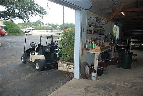 3rd image of 12403 W Hwy 71