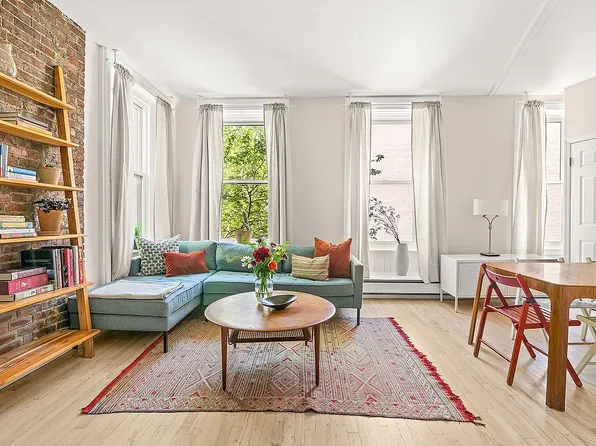 151 Lafayette Ave APT 4, Brooklyn, NY 11238