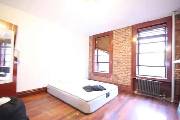 Rented by Dynamik Realty | media 30