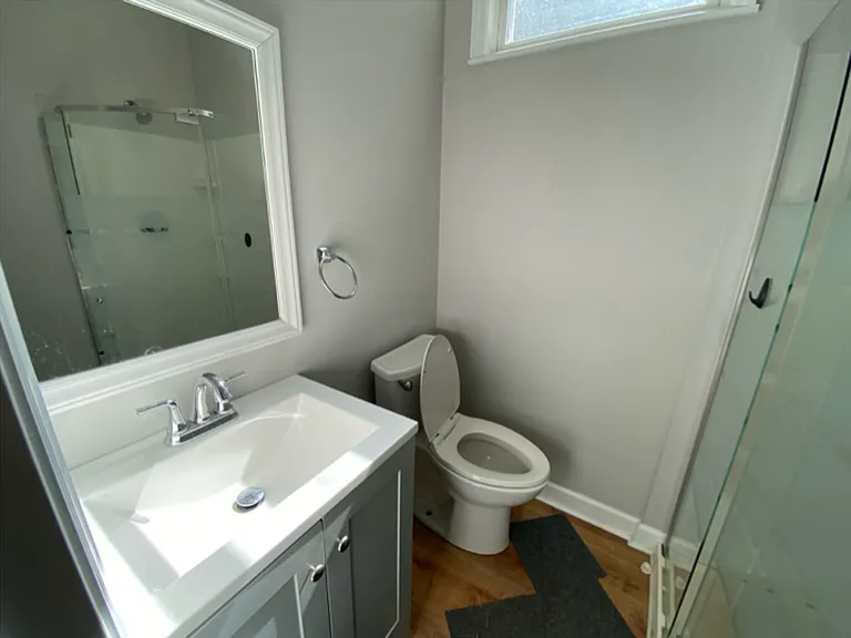 1008 Benning St — Photo 9