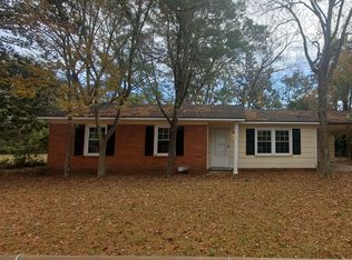6545 Amanda Cir, Fayetteville, NC 28304