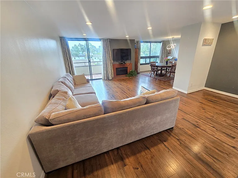 8828 Pershing Dr #121 — Photo 10