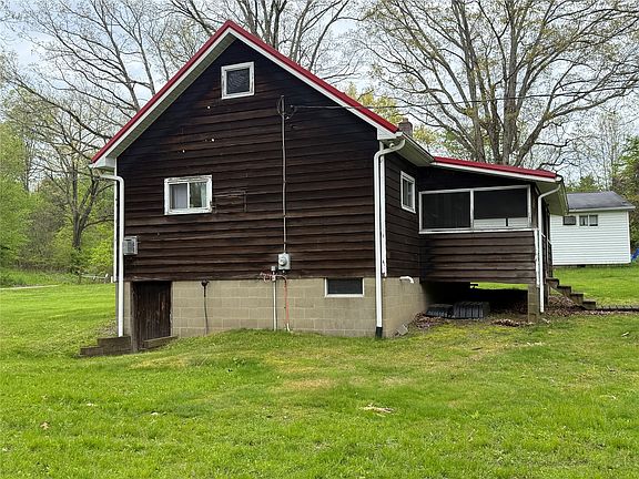 4th image of 13694 Stewart Ln
