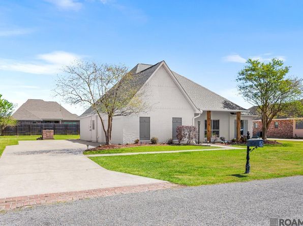 6302 Pelican Crossing Dr, Gonzales, LA 70737