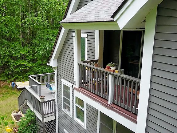 3rd image of 3 Old Amherst Rd APT A