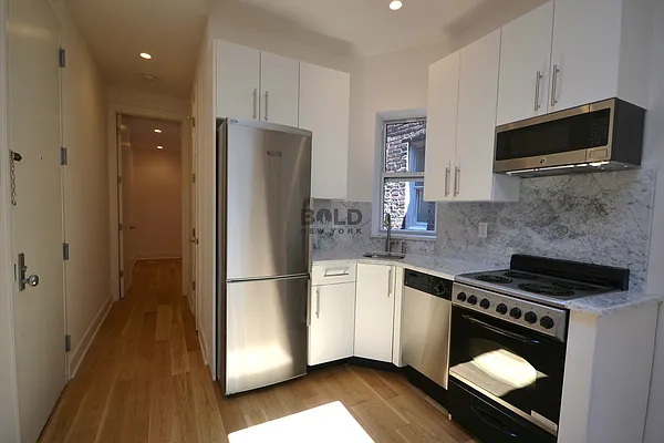 Rented by Bold New York | media 23