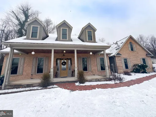 1229 3rd St, Yeagertown, PA 17099