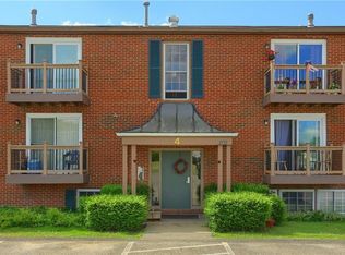 202 Hook St APT 4, Mars, PA 16046