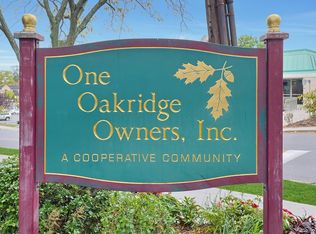 1 Oakridge Pl APT 2K, Eastchester, NY 10709