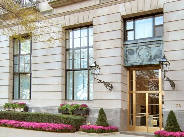 179 E Lake Shore Dr #502, Chicago, IL 60611