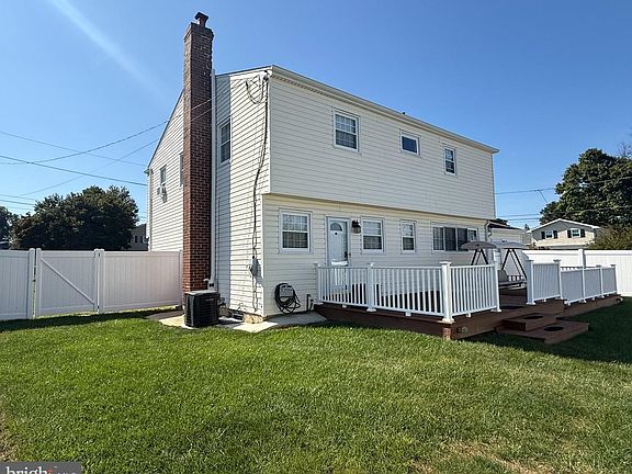 4th image of 149 Laurie Ln