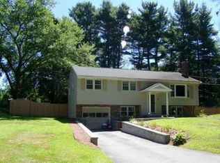 16 Rattlesnake Hill Rd, Andover, MA 01810