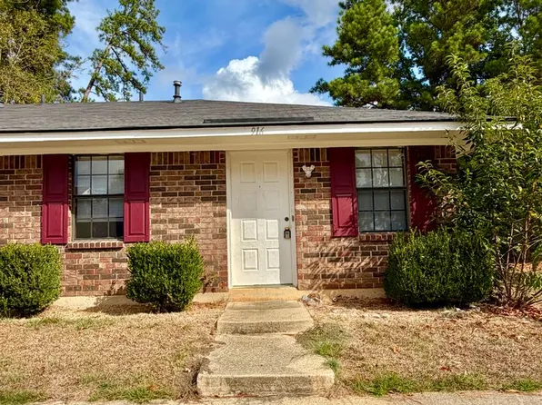 916 Fisher Ln, Ruston, LA 71270