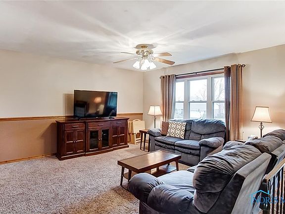 5th image of 2411 N Towne Dr
