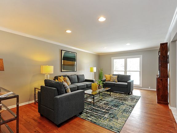 3rd image of 1728 Eric Ln