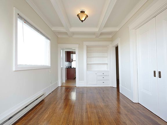 2nd image of 1301 Leavenworth St #48