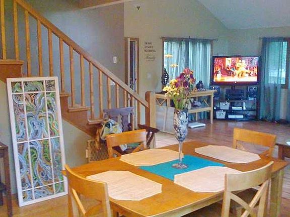 5th image of 3022 W Shore Dr