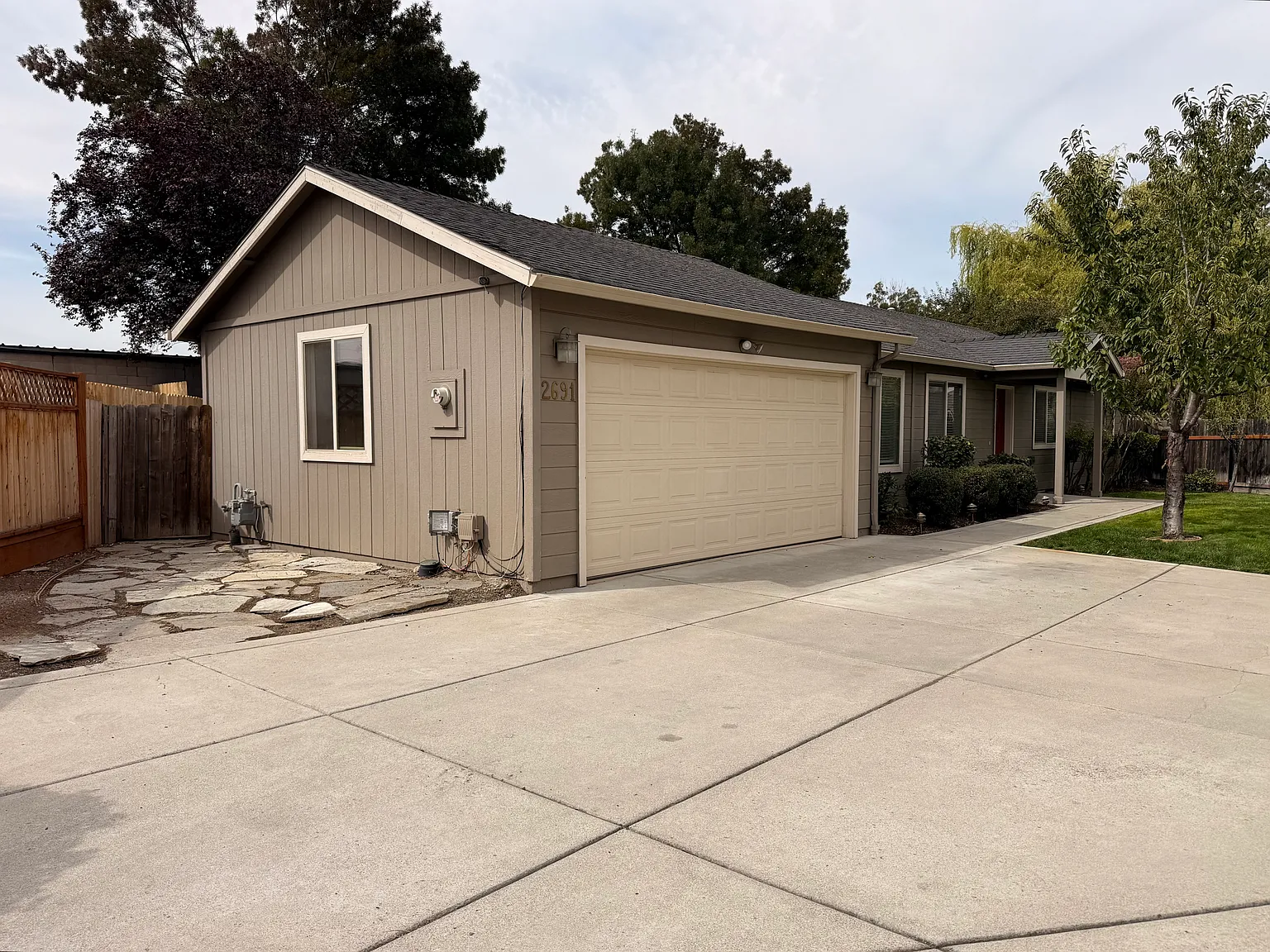 3 bed, 1350 sqft, $2,395 — Photo 4