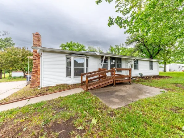 11505 Military Trail Rd, Saint George, KS 66535