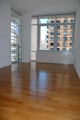 Sold by New York Private Realty Group | media 2