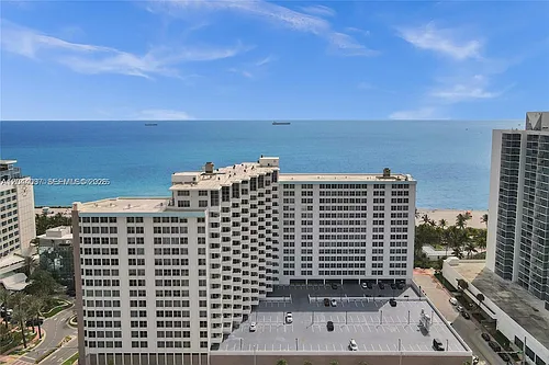 2899 Collins Ave Photo 1