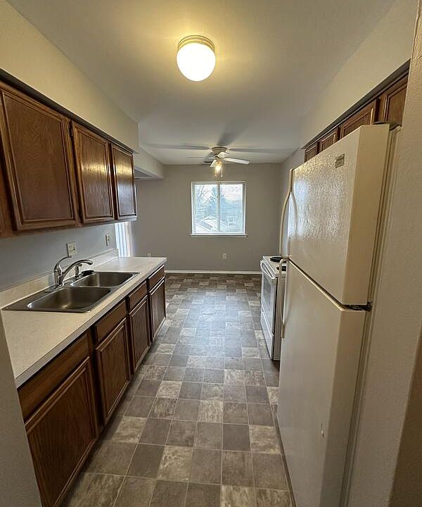 36777 Sibley Rd APT A, New Boston, MI 48164 Zillow