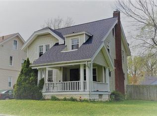 660 Sunset View Dr, Akron, OH 44320