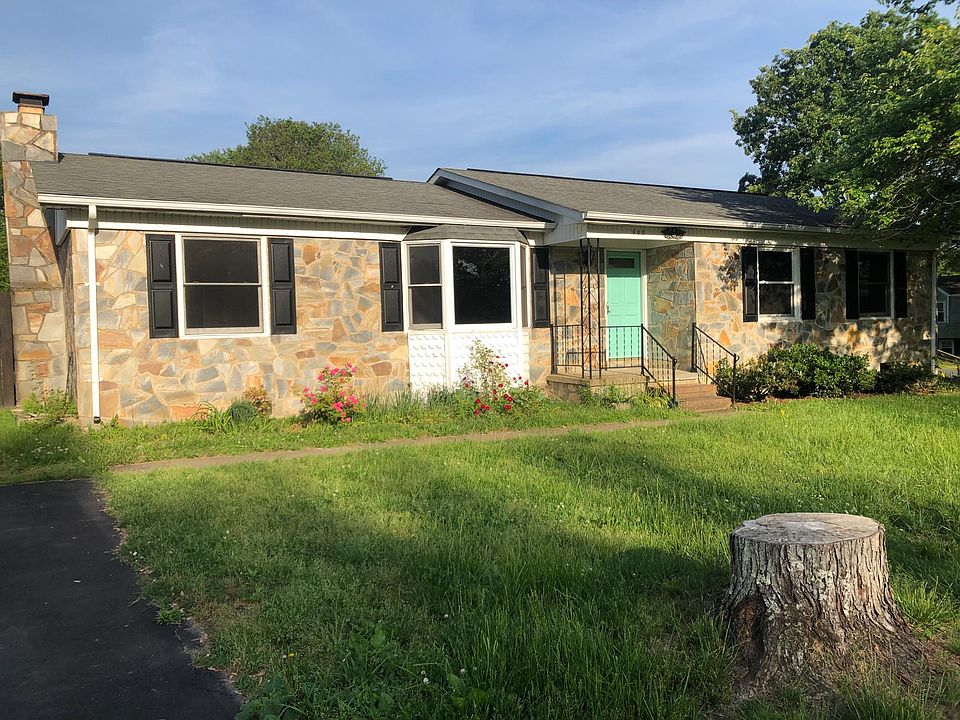 1st image of 600 Perry Dr
