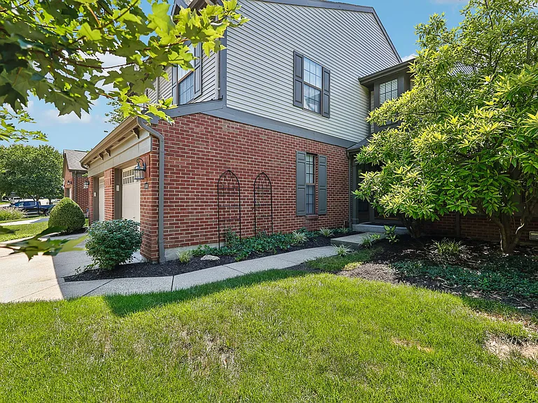 1608 Shady Cove Ln — Photo 3