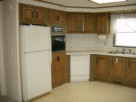 4th image of 124 Springhill Dr