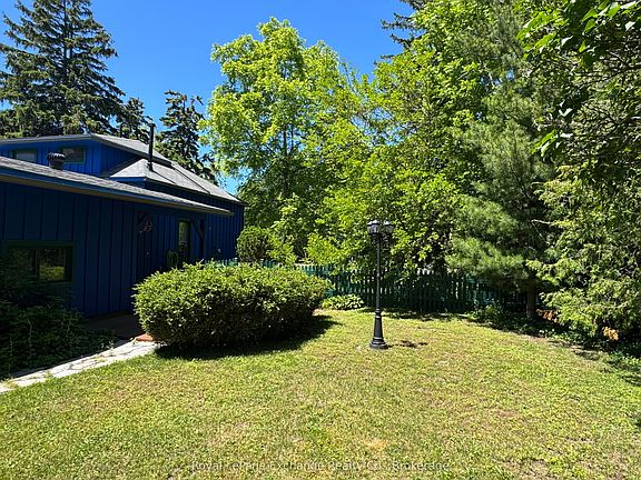 5th image of 251 Saint Albert St