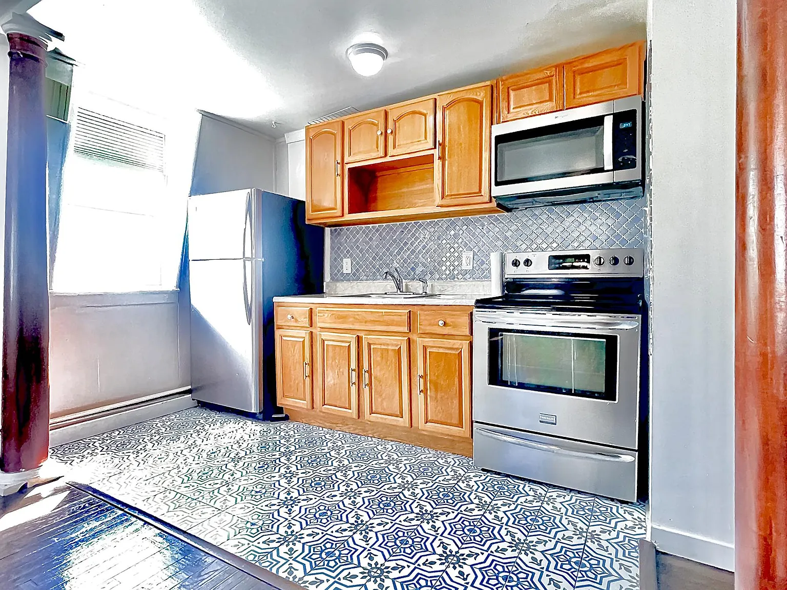 1 bed, 1.0 bath, 800 sqft, $2,350 — Photo 3