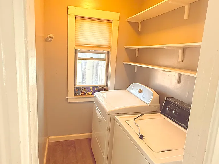 Woodland St — Photo 1