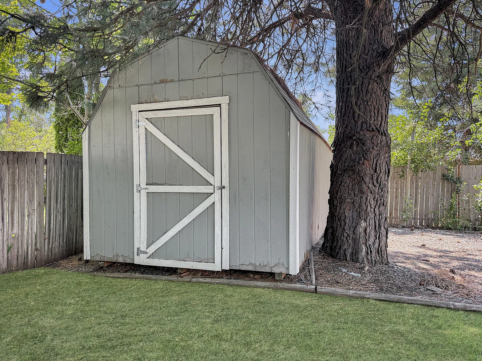 2565 N Stagecoach Dr - 1 — Photo 2